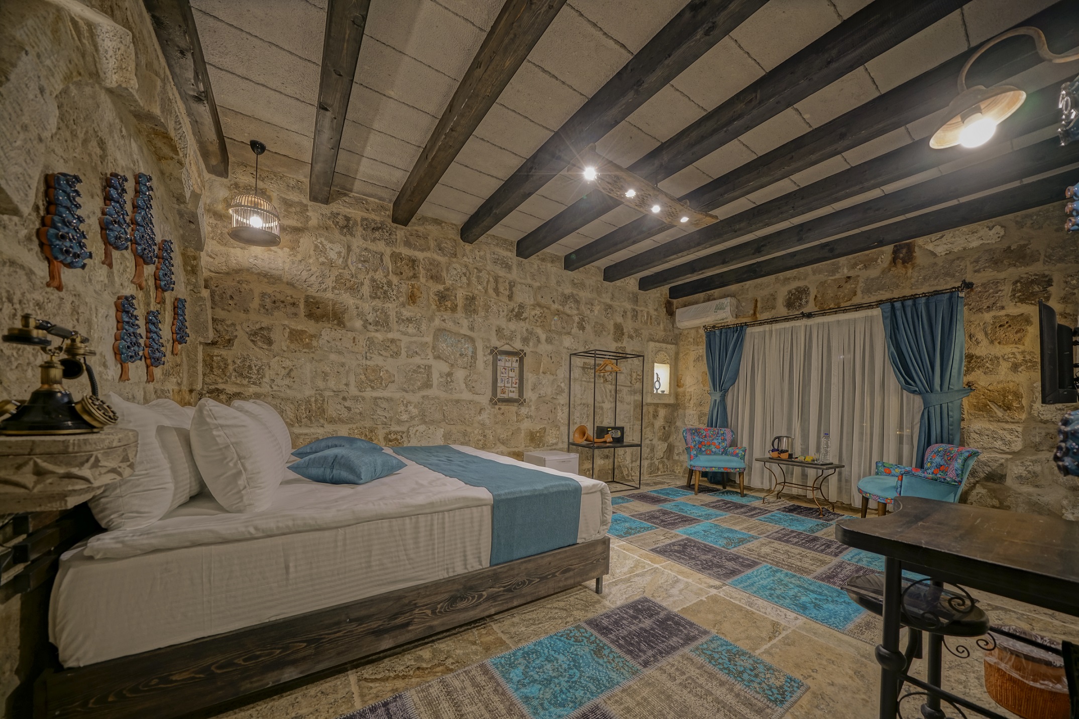 Deluxe Room with Bathtub